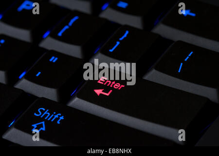 Enter-Taste auf der Tastatur abstrakten Hintergrund Technologiekonzept Stockfoto