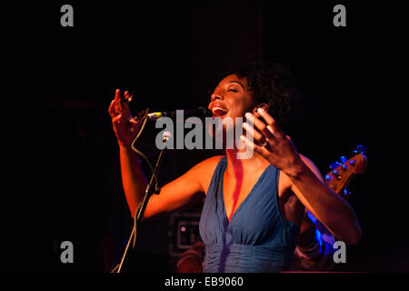 Corinne Bailey Rae durchführen an den Gypsy Teestuben, Deep Ellum, Dallas, Texas, Vereinigten Staaten von Amerika. Stockfoto