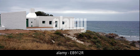 Weiß getünchten Fischer Ferienhaus im Paternoster, Westküste, Provinz Westkap, Südafrika. Stockfoto