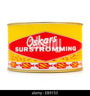 Dose Surströmming ist fermentierte Ostsee-Hering, oft beschrieben als das Schlimmste riechende Lebensmittel der Welt. Stockfoto