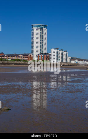 Europa, Großbritannien, Wales, Swansea Meridian Tower Stockfoto