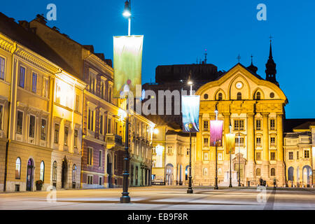 Ursulinen-Kirche der Heiligen Dreifaltigkeit auch Nonne Kirche ist eine Pfarrkirche in Ljubljana, der Hauptstadt Sloweniens. Es liegt am S Stockfoto