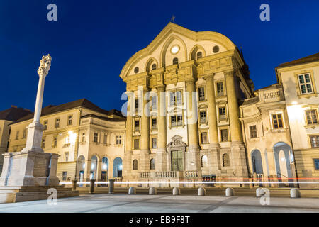 Ursulinen-Kirche der Heiligen Dreifaltigkeit auch Nonne Kirche ist eine Pfarrkirche in Ljubljana, der Hauptstadt Sloweniens. Es liegt am S Stockfoto