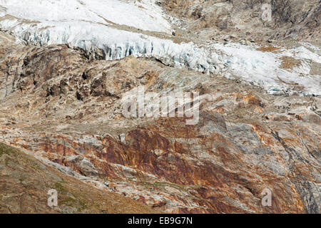 Die rasch sich zurückziehenden Gletscher des Glacier De La Lex Blanche und Glacier du Petit Montblanc auf die Aiguille De Tre La tête in Stockfoto