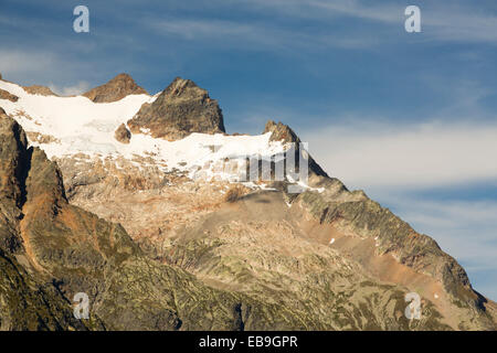 Blick auf die Aiguille de Triolet in der Mont-Blanc-Massiv, Italien. Stockfoto