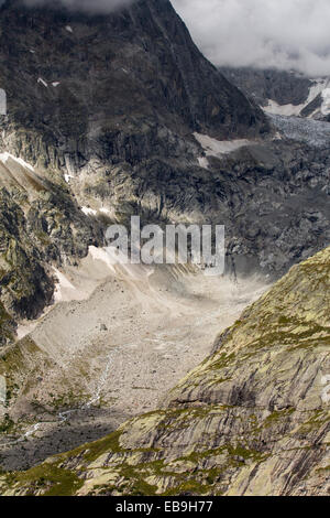 Die schnell zurückweichenden Gletscher de Pre de Bar im Mont-Blanc-Massiv, Italien. Stockfoto