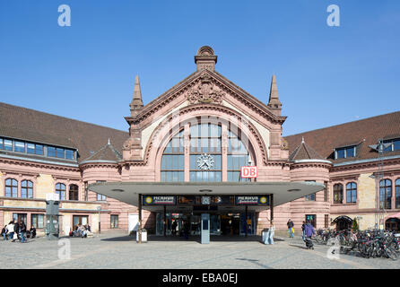 Hauptbahnhof, Bahnhofsgebäude, Osnabrück, Niedersachsen, Deutschland Stockfoto