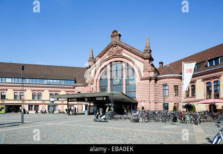 Hauptbahnhof, Bahnhofsgebäude, Osnabrück, Niedersachsen, Deutschland Stockfoto