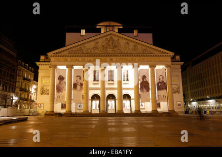 Theatre Royal De La Monnaie, am Abend, Brüssel, Region Brüssel Stockfoto