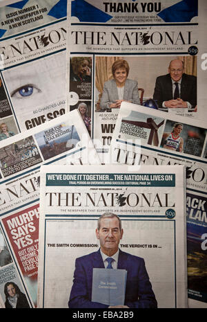 Schottland, Großbritannien. 28. November 2014. Die Abdeckung der fünften Ausgabe von The National Zeitung erklärt "Wir haben es getan... DIE nationalen lebt ON "das Papier wurde in etwas mehr als drei Wochen von der Idee zur Wirklichkeit ins Leben gerufen. Erste Auflage ausverkauft, 100.000 wurden am zweiten Tag gedruckt und Verkäufe waren im hohen, gestützt durch mehr als 11.000 digitale Abonnements. Die schottische Zeitung, die ein unabhängiges Schottland unterstützt wurde ins Leben gerufen von Sunday Herald Editor Richard Walker für Verlage Newsquest. Stockfoto