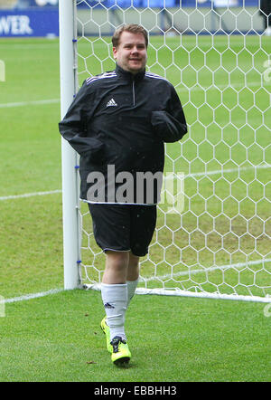 Eine Richtung hosten ein Fußballspiels Geldbeschaffung für irische Autismus-Aktion bei King Power Stadium Leicester mit: James Corden Where: Leicester, Vereinigtes Königreich bei: 26. Mai 2014 Stockfoto