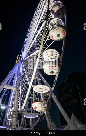 Birminghams Riesenrad im Centenary Square, England, UK. Stockfoto