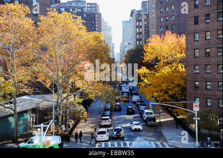 Manhattan New York USA November 2014 - Blick auf Straße im Herbst von The High Line gesehen Stockfoto