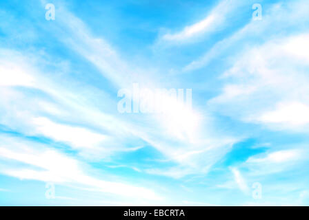 Himmel und Wolken können für den Hintergrund verwendet werden Stockfoto