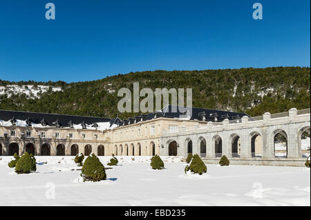 Die Benediktiner Abtei des Heiligen Kreuzes aus dem Tal der gefallenen, Guadarrama, Spanien Stockfoto