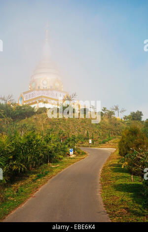 Wat Tha Ton im Morgennebel, Tha Ton, Provinz Chiang Mai, Thailand Stockfoto