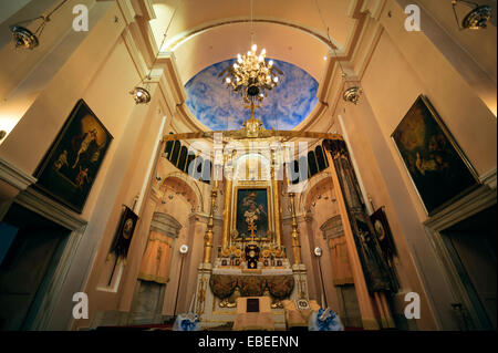 Innenraum der Surp Takavor Armanian orthodoxe Kirche in Kadiköy, Istanbul erbaut 1814. Stockfoto