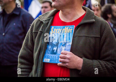 London, UK. 29. November 2014.  Nationalisten protestieren für die Freigabe des Golden Dawn Führers Credit: Guy Corbishley/Alamy Live News Stockfoto