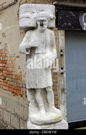 Venedig Italien Cannaregio Viertel Campo dei Mori Palazzo Mastelli Moor Statuen Stockfoto