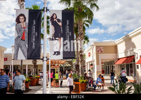 Orlando Florida, Premium Outlets, Shopping Shopper Shopper Shop Shops Markt Märkte Markt Kauf Verkauf, Einzelhandel Geschäfte Business-Unternehmen Stockfoto