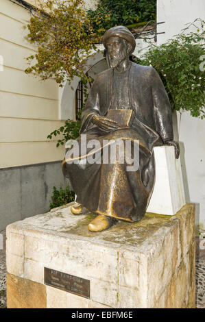 STATUE VON BEN MAIMONIDES IN DER JUDERIA GEGEND VON CORDOBA ANDALUSIEN SPANIEN Stockfoto