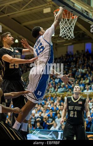 Durham, NC, USA. 30. November 2014. Herzog C Jahlil Okafor (15) bei den NCAA Basketball-Spiel zwischen Armee und Duke University bei Cameron Indoor Stadium am 30. November 2014 in Durham, North Carolina. Herzog Niederlagen Armee 93-73. Jacob Kupferman/CSM/Alamy Live-Nachrichten Stockfoto