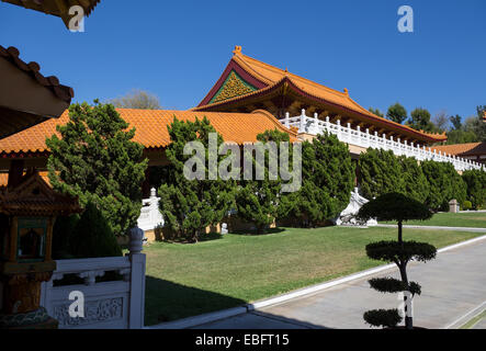 Architektur im chinesischen Stil, Innenhof, Hsi Lai Tempel, Stadt Hacienda Heights, Los Angeles County, Kalifornien Stockfoto