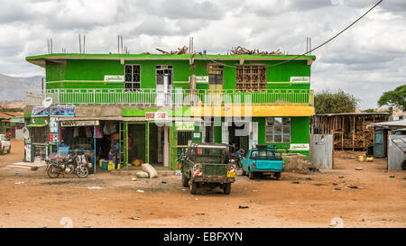 Einkaufsstraße in Namanga Stockfoto