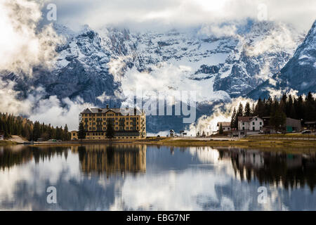 Misurina See der "Tre Cime di Lavaredo", Italien Stockfoto