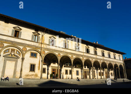 Ospedale Degli Innocenti, Piazza SS Annuziata Quadrat, Florenz, Toskana, Italien Stockfoto