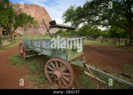 Historische Kutsche, Gifford Bauernhaus-Museum, Capitol Reef National Park, Fruita, Utah, Vereinigte Staaten von Amerika Stockfoto