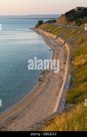 ANZAC Cove, Gallipoli Halbinsel, Provinz Canakkale, Türkei.  Der Strand von Anzac Cove, Blick nach Norden. Stockfoto