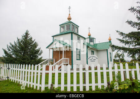 Die Verklärung der unseres Herrn Russisch-orthodoxe Kirche mit Friedhof in Ninilchik, Alaska. Stockfoto