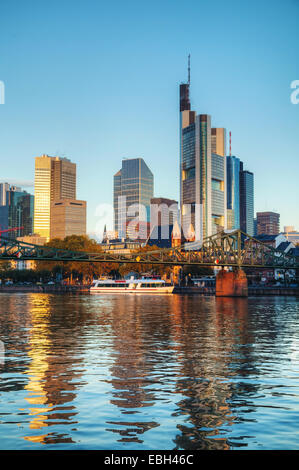 Frankfurt bin Maine, Deutschland Stadtbild bei Sonnenaufgang Stockfoto