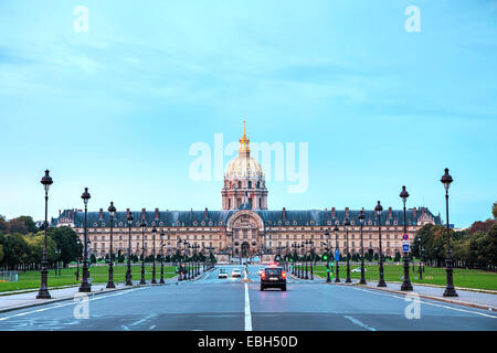 Les Invalides in Paris Ar Sonnenaufgang Gebäude Stockfoto