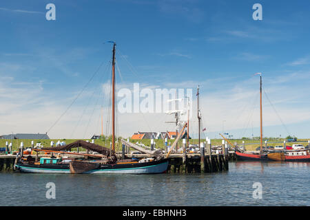 Kleiner Hafen in Oudeschild im niederländischen Wattenmeer Insel Texel Stockfoto