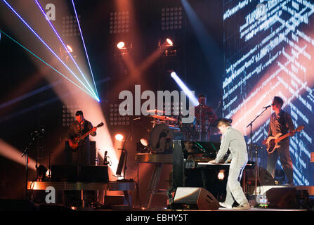 London, UK, 1. Dezember 2014. James Blunt Live-Performance bei Hammersmith Eventim. Bildnachweis: Robert Stainforth/Alamy Live-Nachrichten Stockfoto