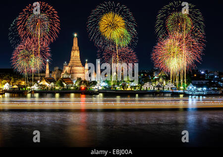 Wat Arun unter Silvester Feier-Zeit, Thailand Stockfoto