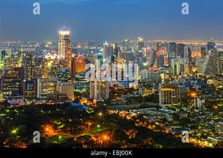 Bangkok Stadt Nachtansicht mit schönen Himmel Stockfoto