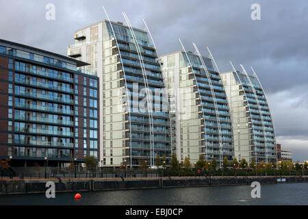 Moderne Wohnungen, Salford Quays, Manchester, UK Stockfoto