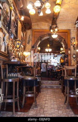 Caffe bar Zlatna Ribica (Goldfisch) in Sarajevo, Bosnien und Herzegowina. Stockfoto