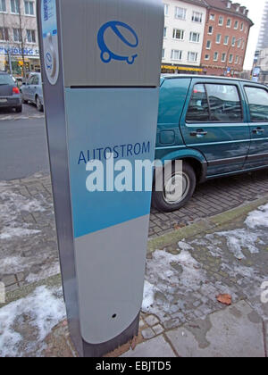 Laden Sie Station für Elektroautos, Deutschland, Ruhrgebiet Stockfoto
