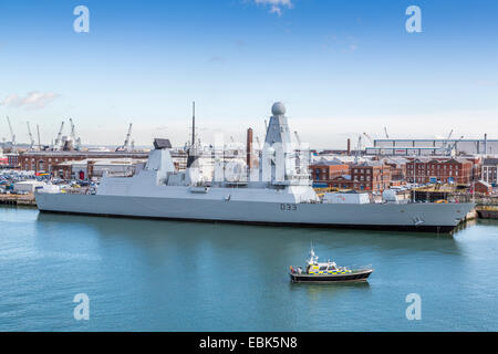 Einen Panoramablick auf den Zerstörer D33 HMS Dauntless Portsmouth (Hampshire) Stockfoto