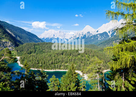 Blick von Österreich nach Zugspitze Berg, Österreich, Tirol Stockfoto