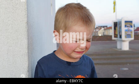 weinende junge, Deutschland Stockfoto