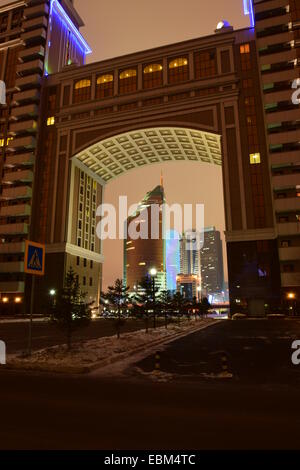 Eine Nachtansicht in Astana, Kasachstan Stockfoto