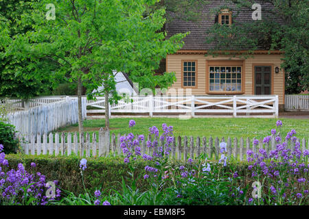 Garten in Colonial Williamsburg, Virginia, USA Stockfoto