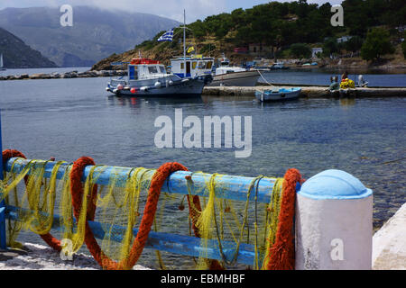 Insel Telendos, Insel Kalymnos auf der Rückseite, Griechenland Stockfoto