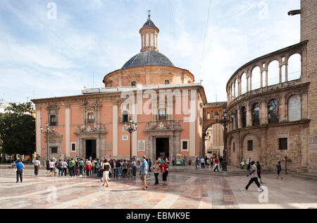 Basilika de Los Desamparados, Plaza De La Virgen, Valencia, Spanien Stockfoto