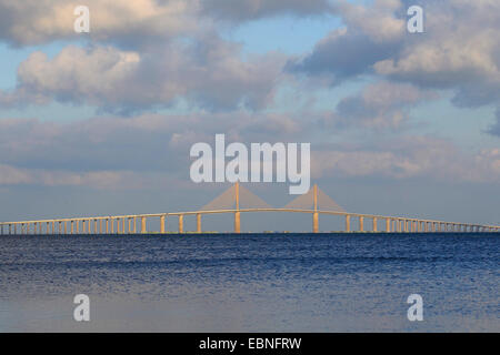 Bob Graham Sunshine Skyway Bridge über Tampa Bay, USA, Florida, Tampa Stockfoto